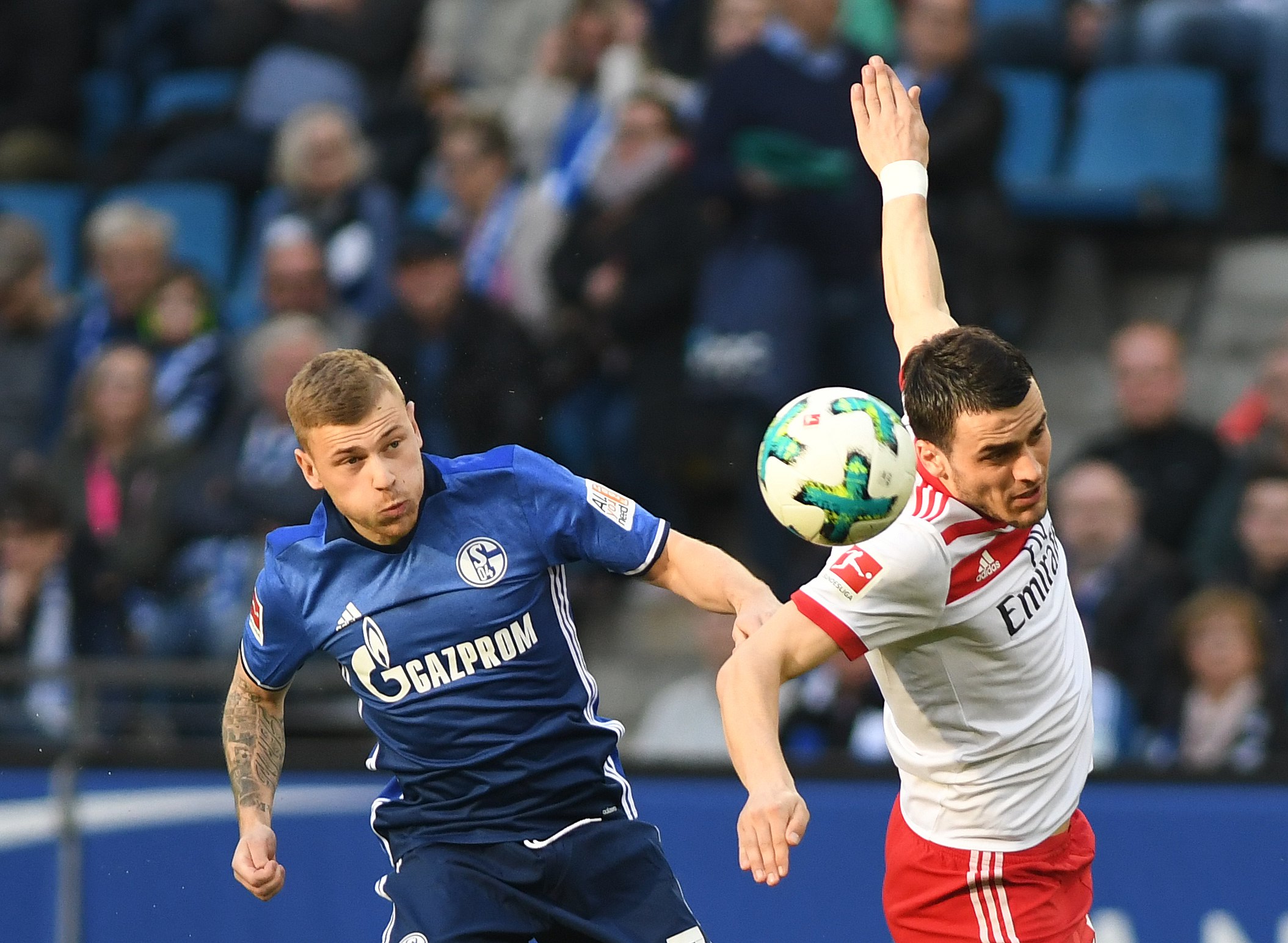 汉诺威与沙尔克04握手言和战平德甲比赛提前结束收官演出的简单介绍