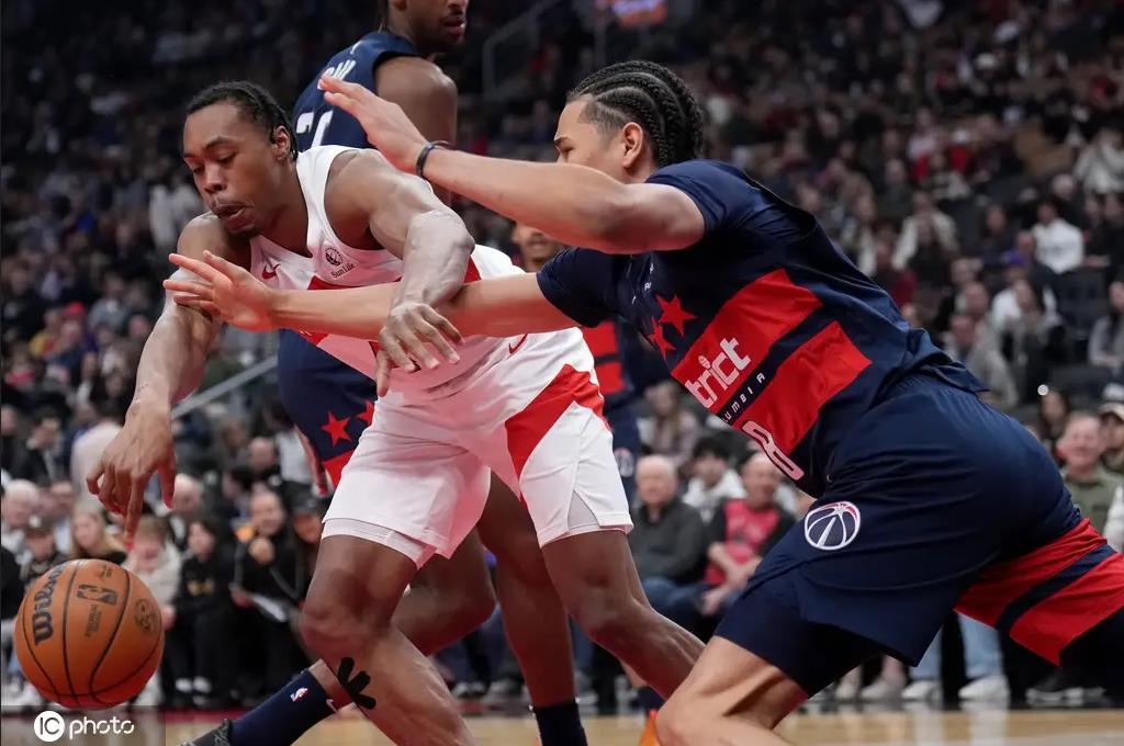 猛龙惨遭黄蜂绝杀：沃克单场砍30+领先比赛