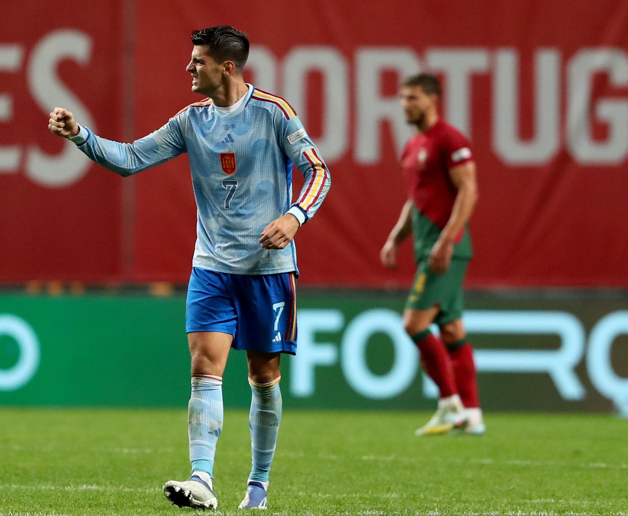 安哥拉男篮遭逢挑战,不敌西班牙无缘四强! 安哥拉男篮遭逢挑战,不敌西班牙无缘四强!