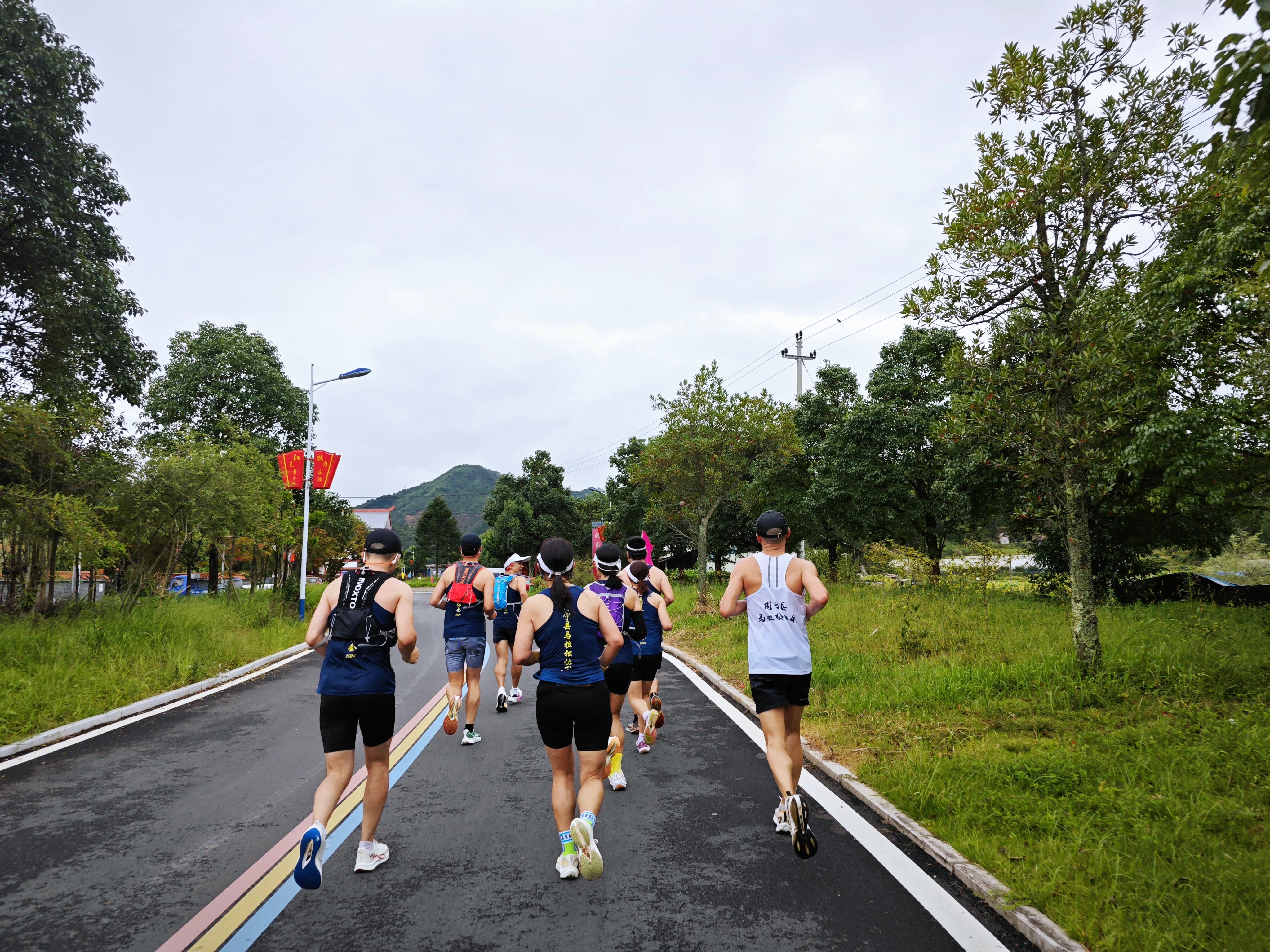 不怕挑战！参赛运动员勇往直前