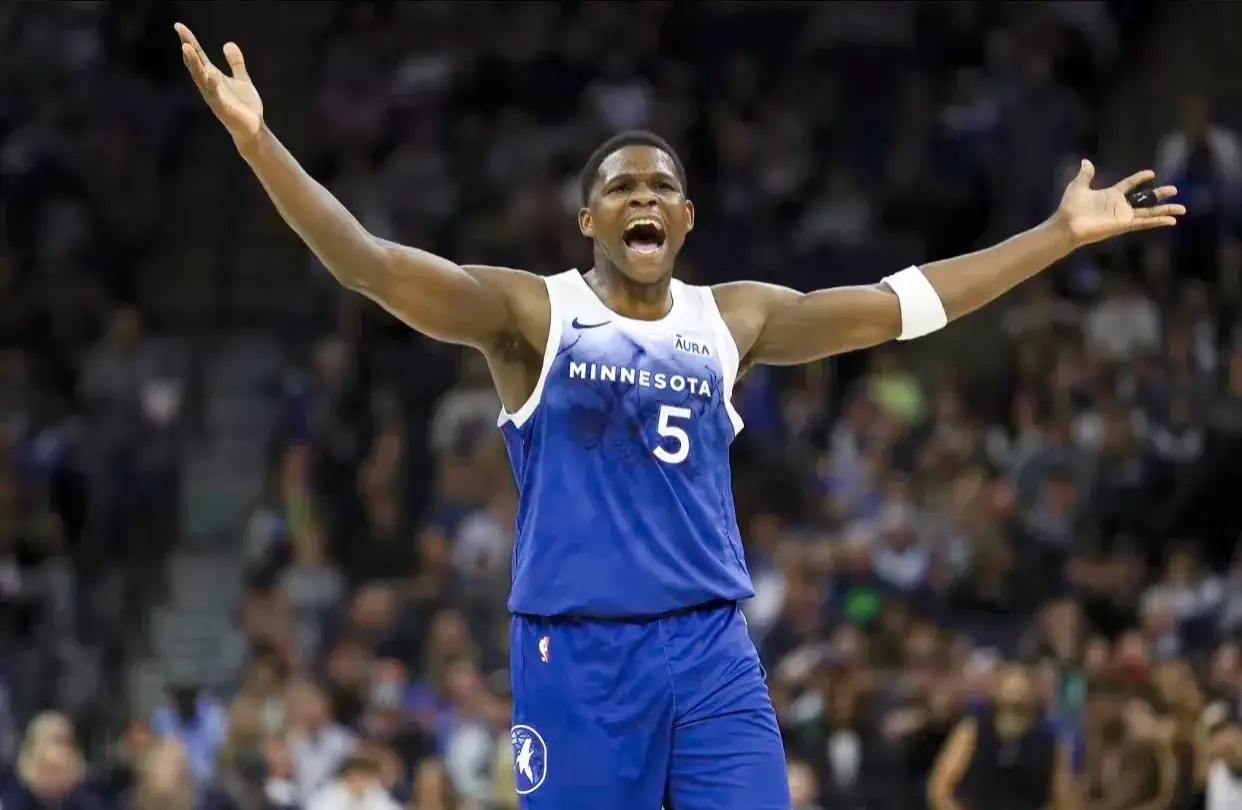 尼克斯不敌独行侠,雷吉-巴洛克22分的简单介绍 尼克斯不敌独行侠,雷吉-巴洛克22分的简单介绍