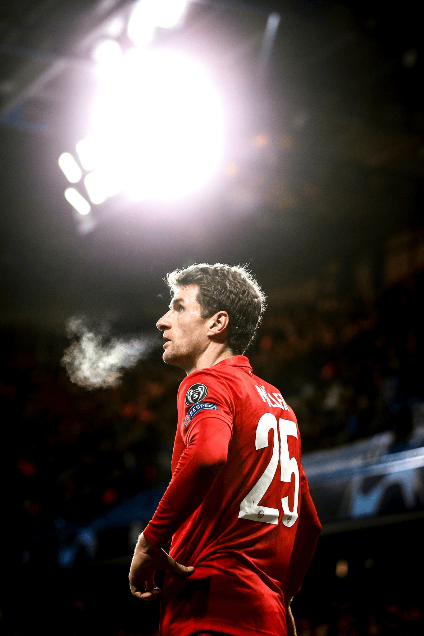 荷兰爆冷国际米兰，穆勒送出助攻