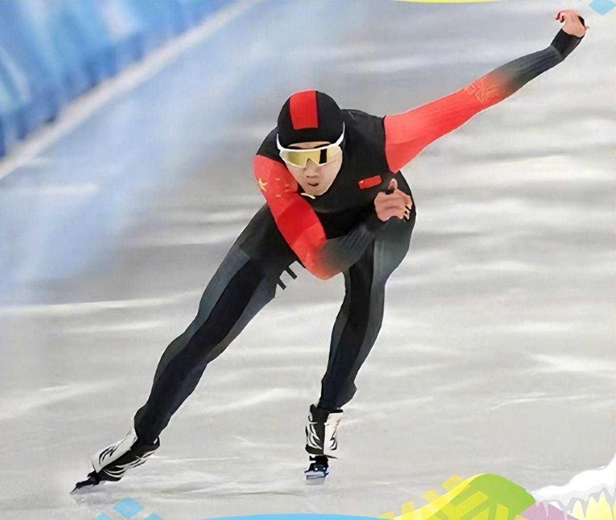 美国选手在速滑滑冰赛场上表现抢眼，获奖赞