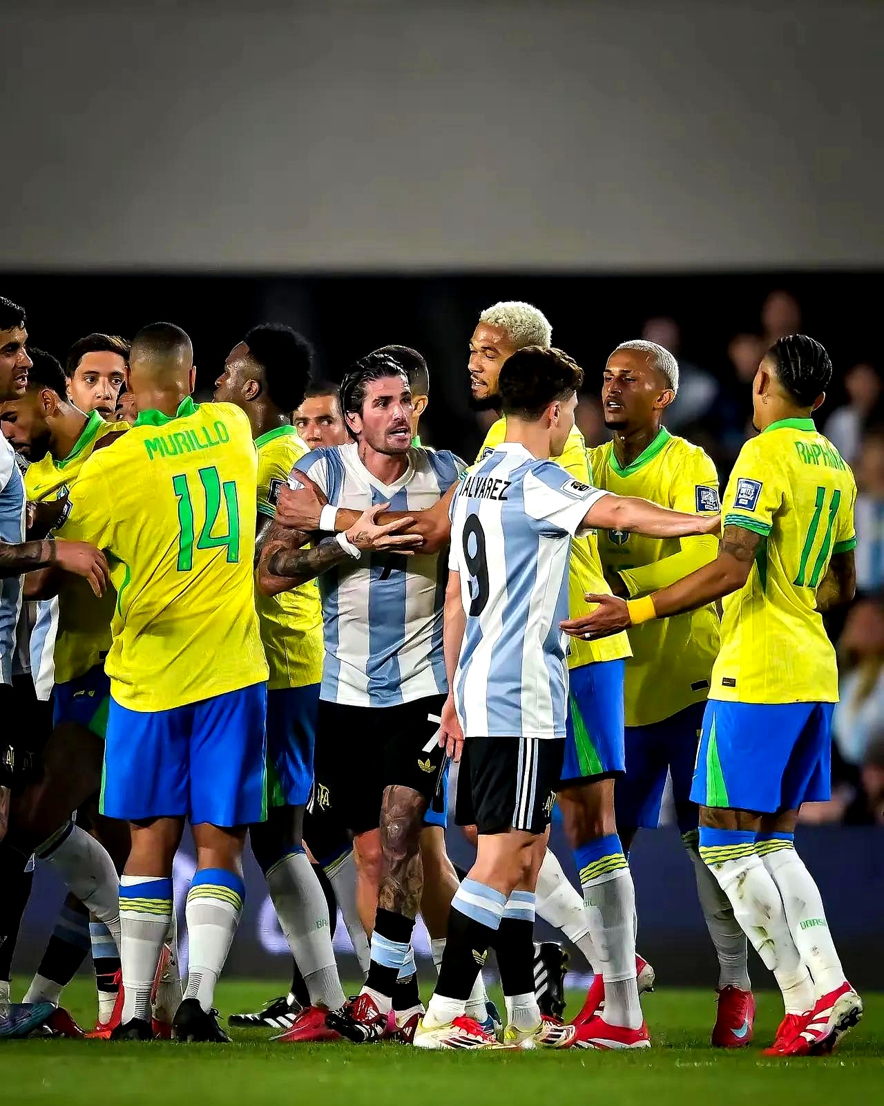 巴西绝杀巴萨,加维三分雨点燃全场 巴西绝杀巴萨,加维三分雨点燃全场