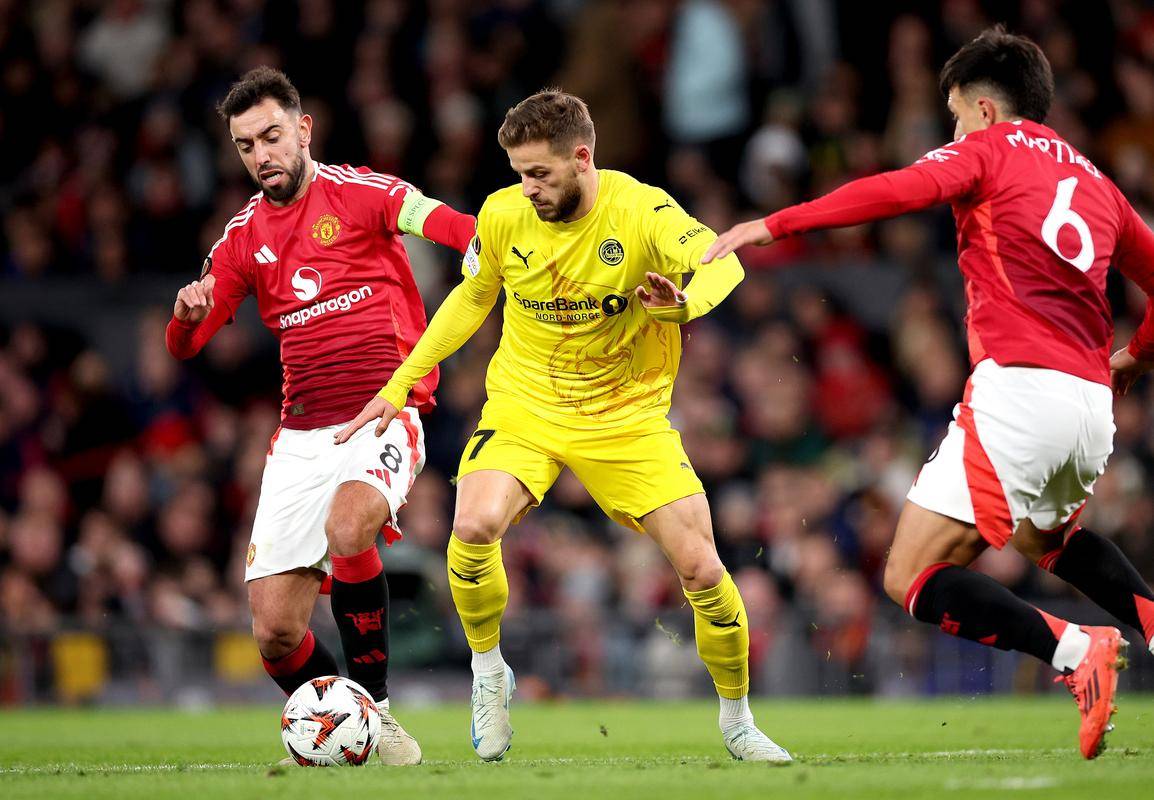 热刺防守端表现改善,球队不再频频失球 热刺防守端表现改善,球队不再频频失球