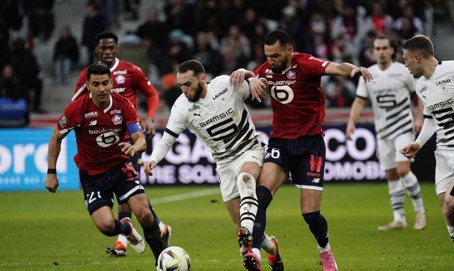 里尔主场大获全胜,表现稳定令人赞叹 里尔主场大获全胜,表现稳定令人赞叹