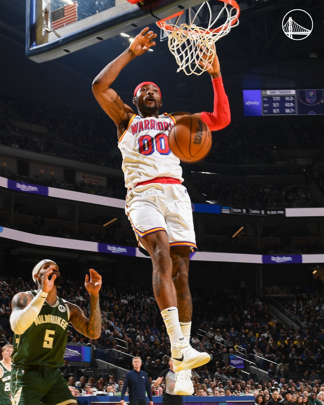 雄鹿轻取尼日利亚男篮，库里制霸全场